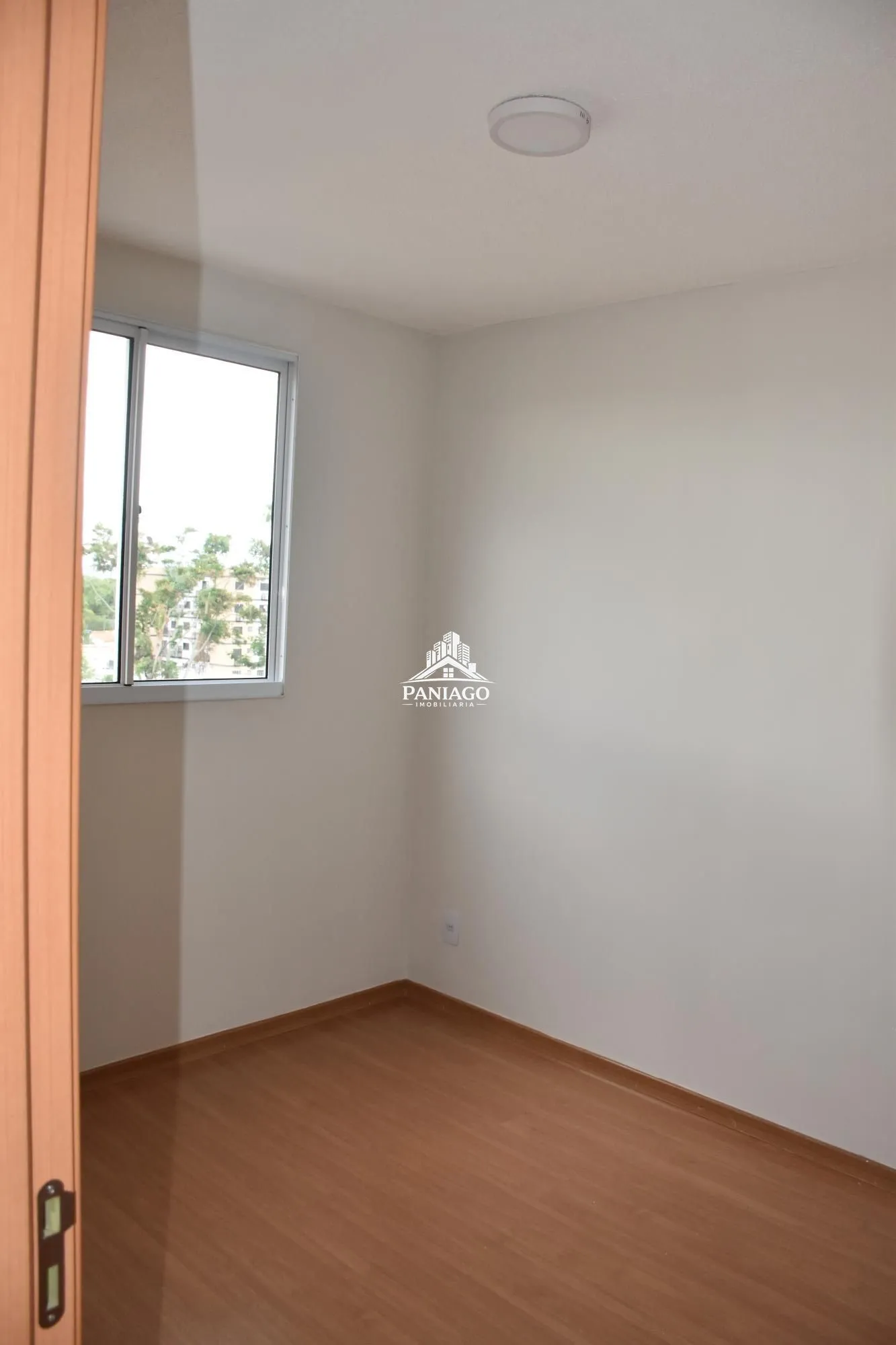 Imagem APARTAMENTO 4°ANDAR NO CONDOMINIO CHAPADA BOULEVARD -COM 2 QUARTOS, SALA,COZINHA