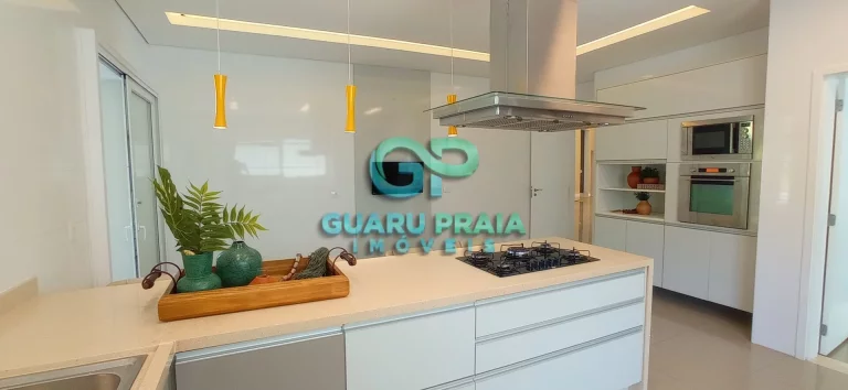Imagem Casa de Altíssimo padrão em condomínio fechado