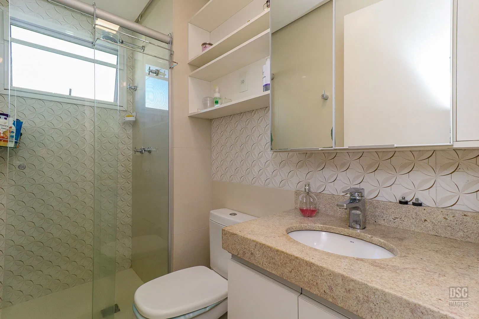 Imagem Apartamento aconchegante na Dr. Campos Velho | 2 dormitórios com vaga de garagem