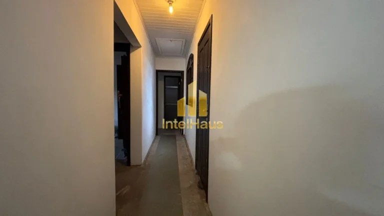 Imagem Excelente oportunidade para quem busca espaço ou potencial de renda com locação. Localizado na Ru...