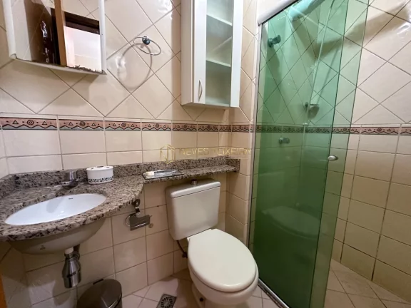 Imagem Excelente kitnet com armários, com vaga de garagem e piscina no Boulevard Studios.