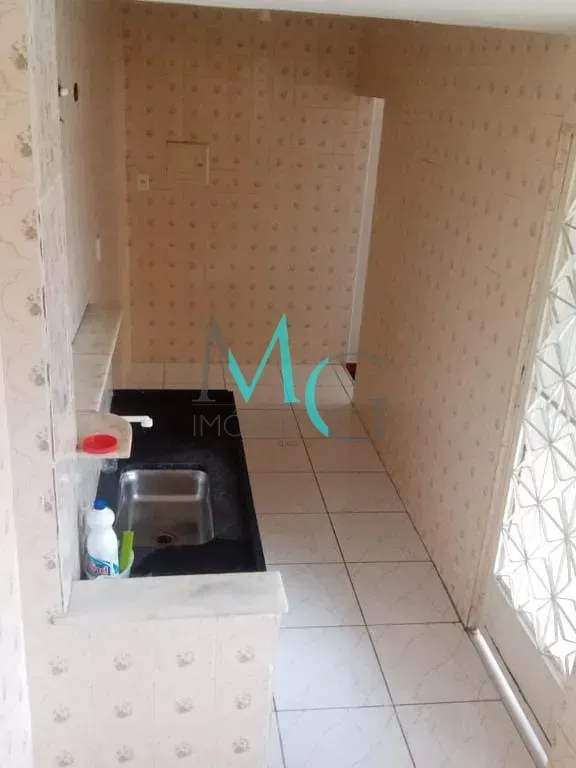 Imagem Sobrado com 2 dormitórios à venda, 80 m² por R$ 160.000,00 - Campo Grande - Rio de Janeiro/RJ
