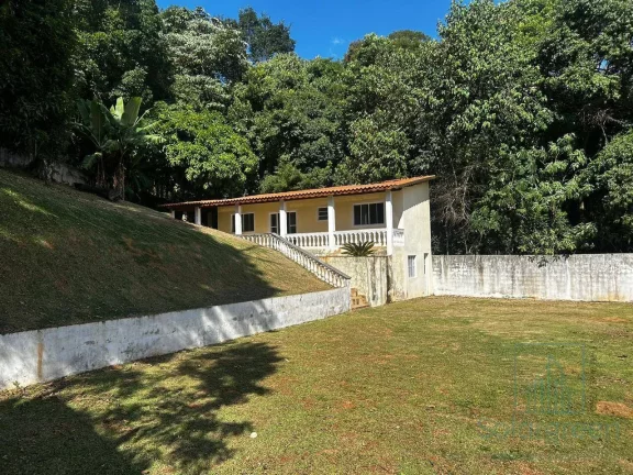 Imagem A venda propriedade com 1.400 m² de terreno e 3 imóveis - 890 mil