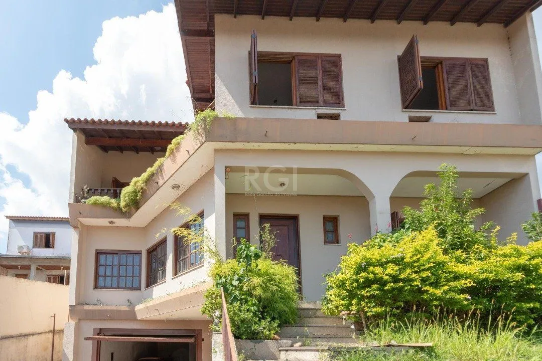 Imagem Casa para Venda - 460m², 4 dormitórios, sendo 1 suites, 4 vagas - Cristal