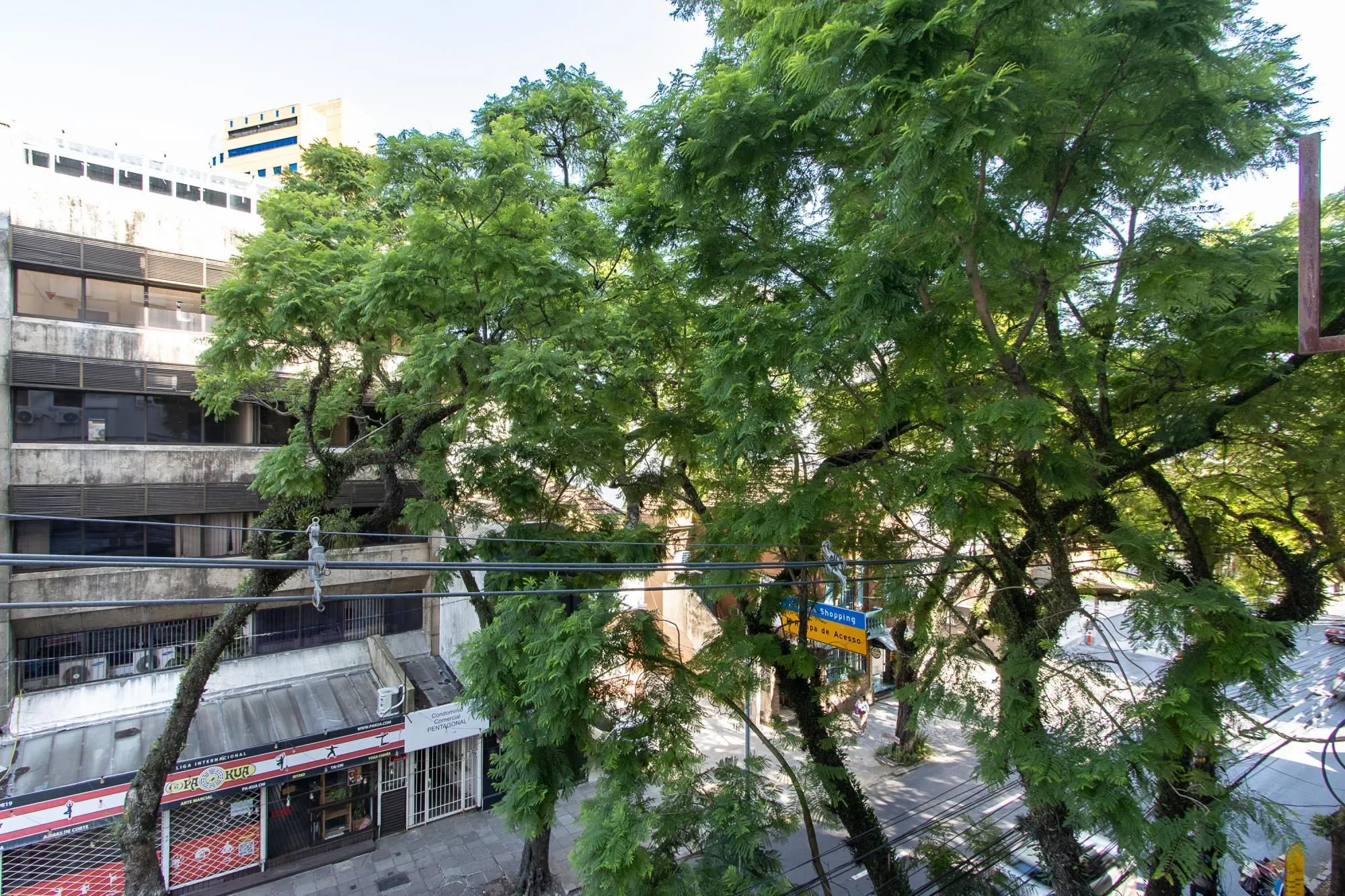 Imagem Apartamento à venda no bairro Moinhos de Vento, em Porto Alegre - RS. Com área privativa de 100.73m².