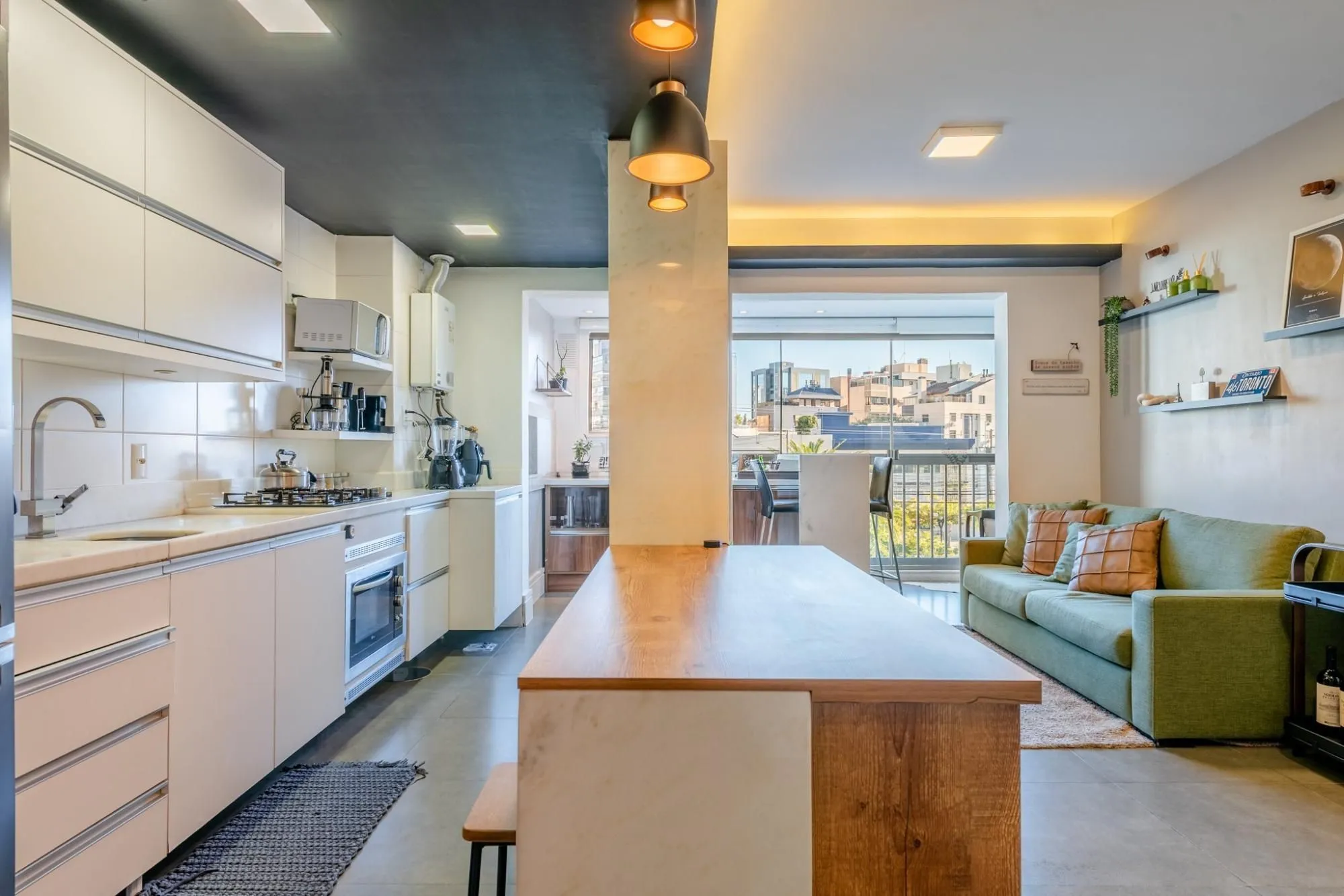 Imagem Apartamento de 1 dormitório á venda em Três Figueiras, Porto Alegre.