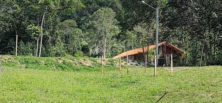Imagem Propriedade rural de sítio e alto padrão com negócio de locação de cabanas. São 13 hectares escritura pública 05 cabanas 01 sede