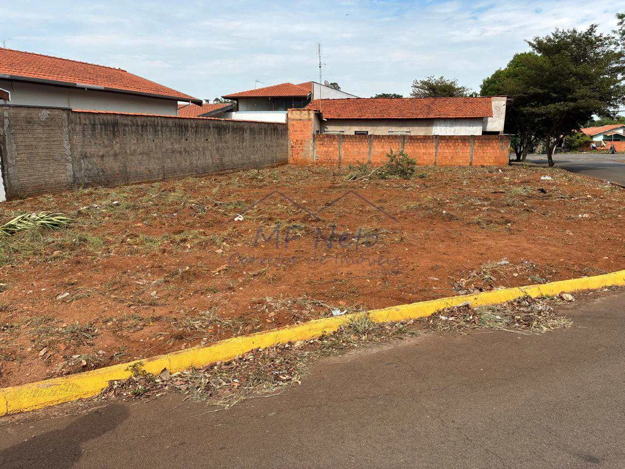 Imagem Terreno Padrão