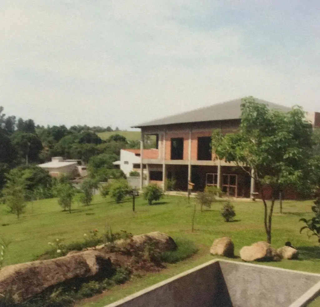 Imagem Casa com Potencial Incrível em Terreno de 8.900m² - Área Construída de 650m², Mini Lago e Muito Mais!