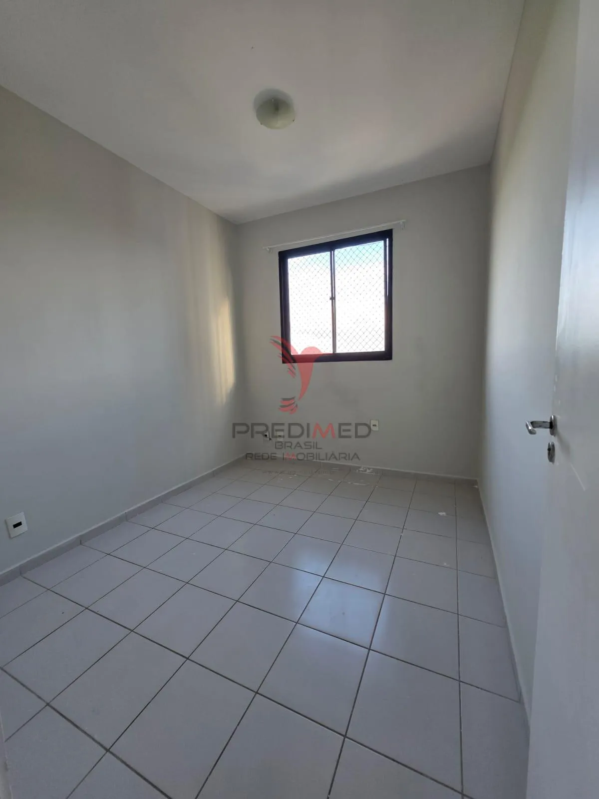 Imagem Apartamento espaçoso com 3 quartos. TORRE