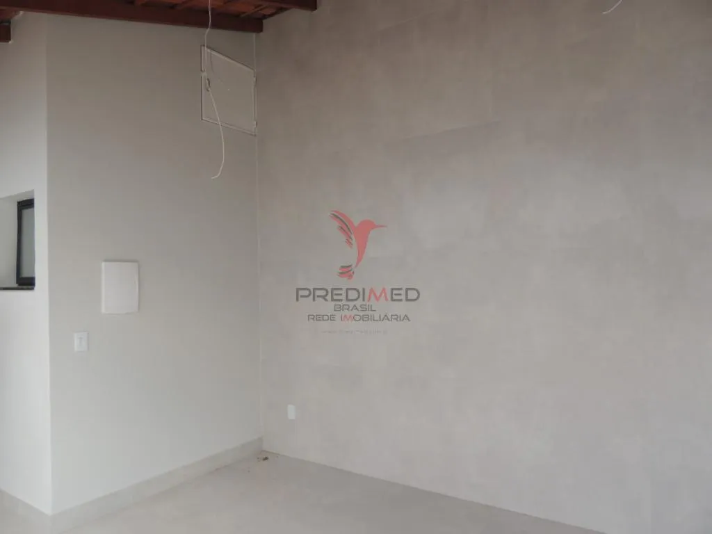 Imagem Vendo, excelente Casa Térrea com 3 Quartos, sendo 2 Suites, 3 Vagas Garagem, no Beira Rio