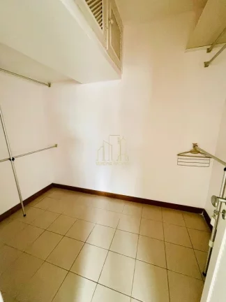 Imagem Bem localizado esse apartamento com três suítes e varandão a venda no Itaigara