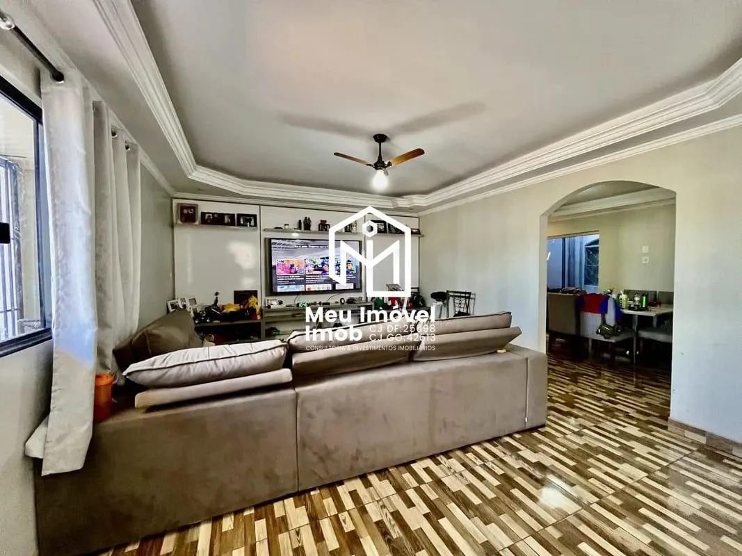 Imagem Casa 3 Quartos 2 Suítes 4 Vagas 360m² Taguatinga Norte/DF