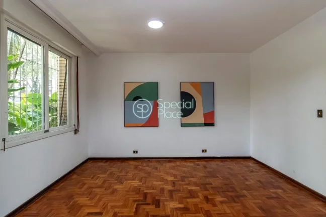 Imagem Esse apartamento é aquele imóvel que podemos chamar de "tela em branco", pois será vendido sem re...
