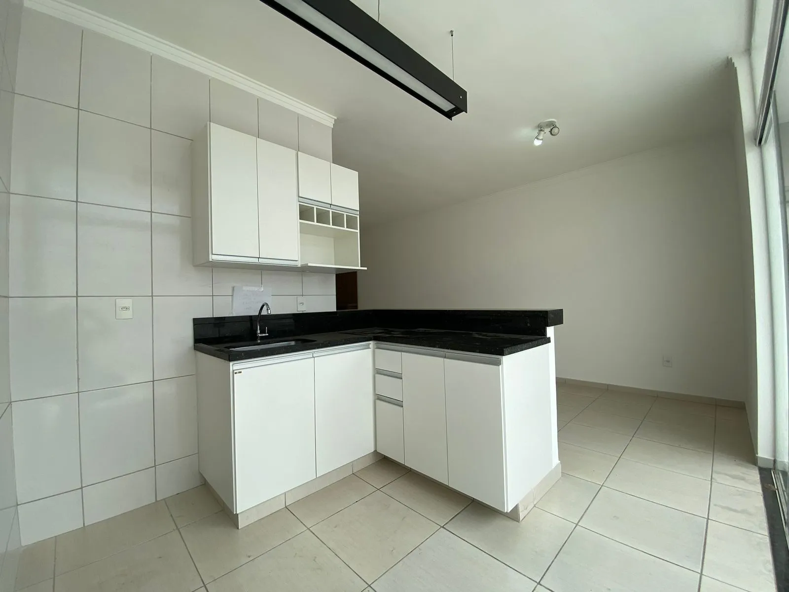 Imagem Excelente Casa de 100M² no Condomínio Horto Florestal I Para Venda e Locação