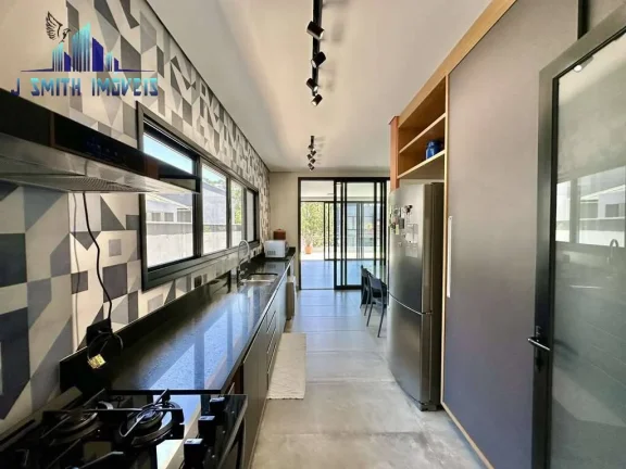 Imagem CASA NOVA, TÉRREA, 3 SUÍTES, PISCINA, ELEVADOR NA GARAGEM. CONDOMÍNIO TOP!