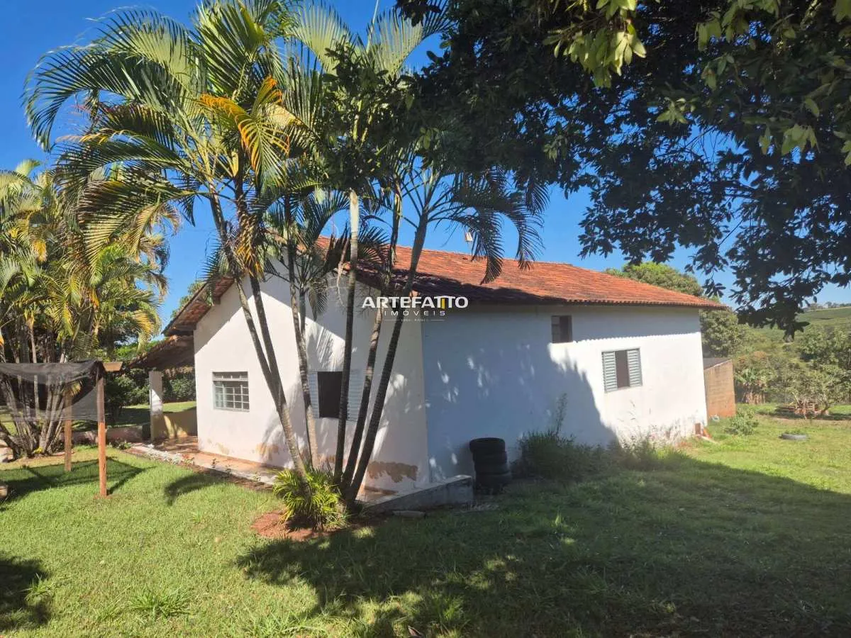 Imagem Chácara com Escritura à Venda em Franca/SP - 5.000 m2, Saída Ibiraci KM 4