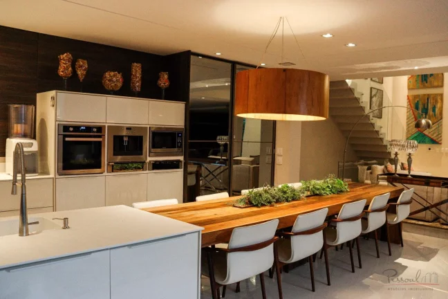 Imagem Casa impecável em todos os sentidos! Integração é a palavra de ordem nesse projeto maravilhoso a...