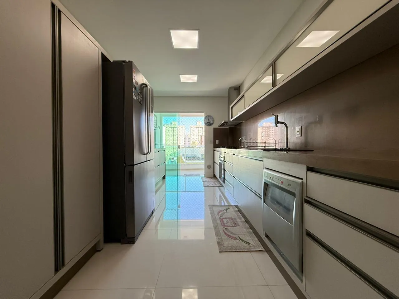 Imagem Apartamento à venda com 281m2 por R$ 8.800.000,00