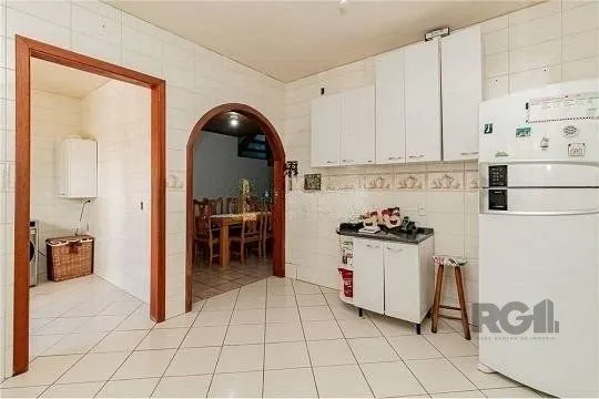 Imagem casa de 260m², bairro Costa e Silva