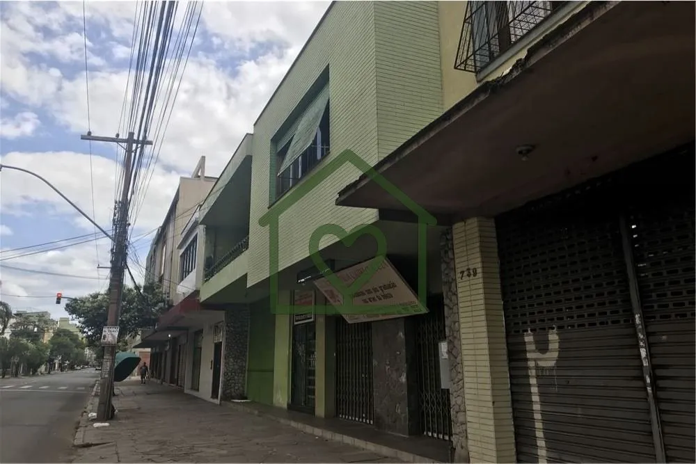 Imagem CASA COM VALOR DE TERRENO, EXCELENTE PARA FAZER UM LOJÃO e aproveitar a valorização do 4º Distri...