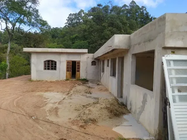 Imagem Galpão de 2200m² com Casa Acoplada Localizada em Mairinque!