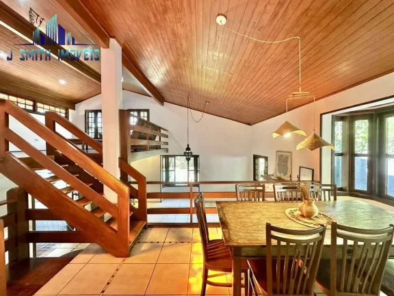 Imagem Casa 3 dorm/1 suíte + LOFT hóspedes + Piscina, gourmet. Terreno 2.000m²