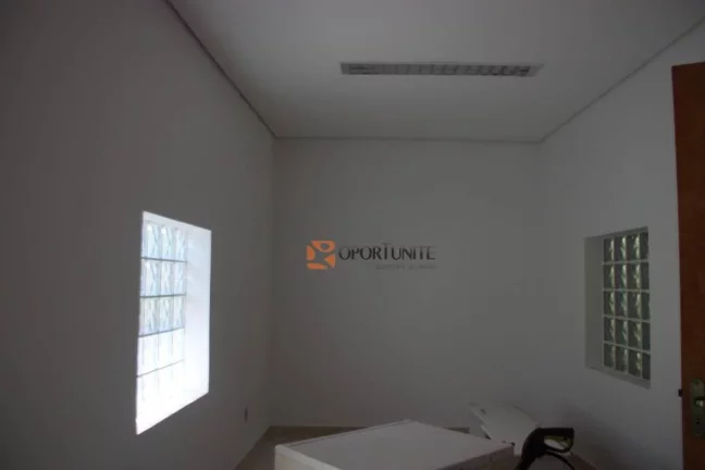 Imagem Casa comercial e ou residencial com piscina, sauna...