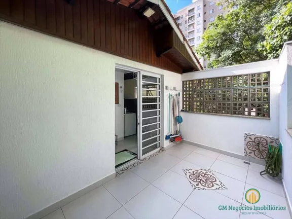 Imagem Imóvel com 2 casas independentes, mas interligadas! 5d/3sts!