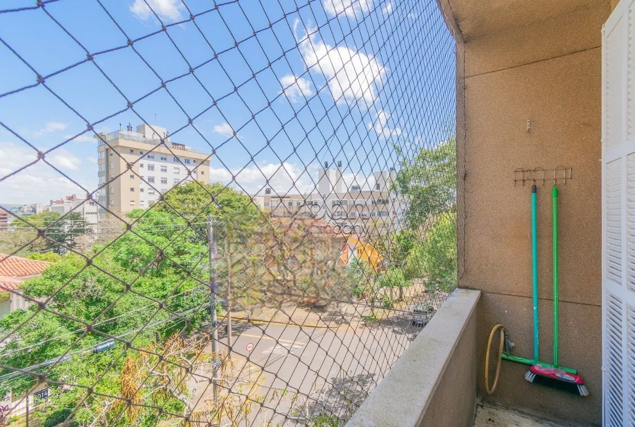 Imagem Apartamento Amplo de Esquina com 93m² no Bairro Petrópolis