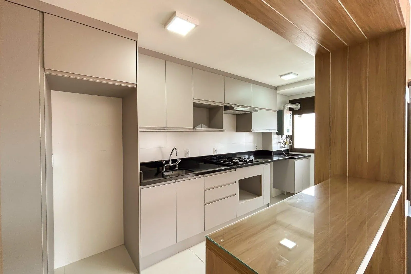 Imagem Apartamento no bairro Ipanema, 3 dormitórios - 1 suíte - 2 vagas