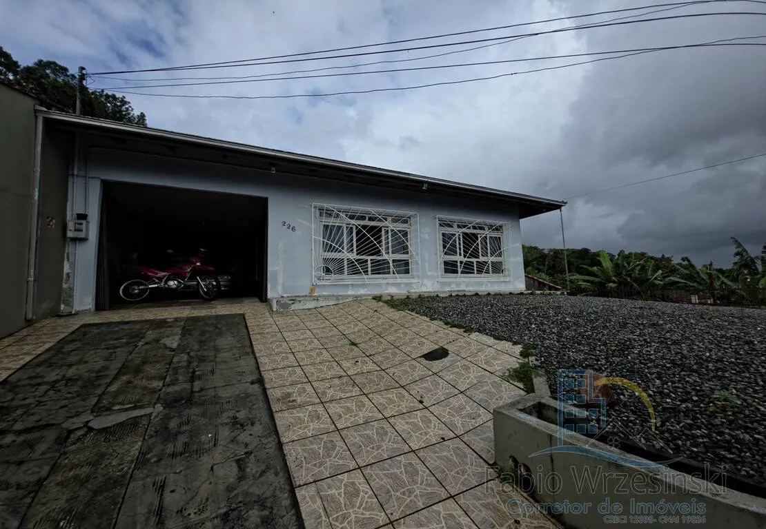 Foto do imóvel Casa averbada no Itaum com 4 dormitórios