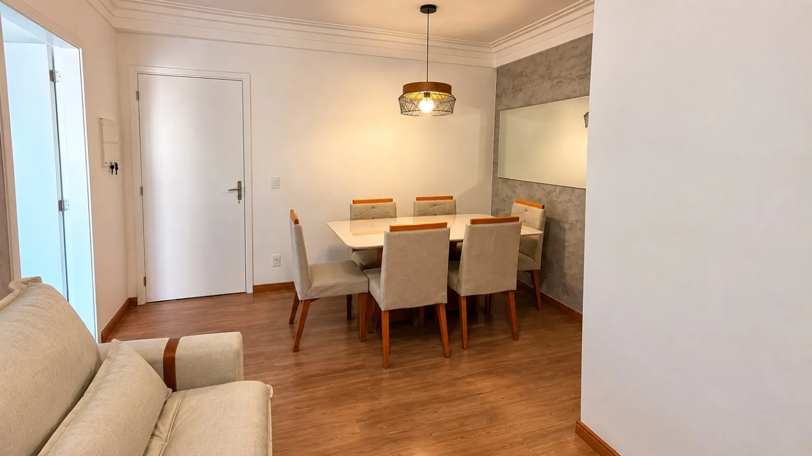 Imagem Apartamento de 2 Dormitórios com Suíte e Vista para o Sol da Manhã no Upper Life Campolim