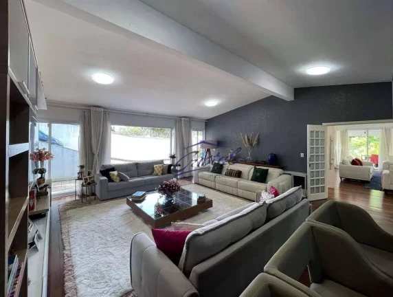 Imagem Casa com 4 quartos (3 suítes) à venda, 850 m² - Granja Viana - Cotia/SP