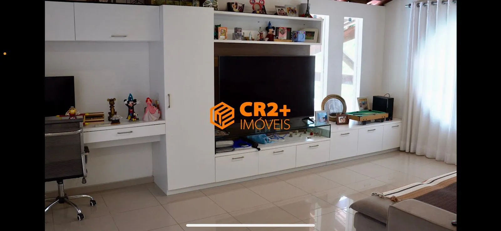 Imagem Vendo Casa de Alto Padrão com Estrutura Completa e Lazer Privativo 390m2. Portei
