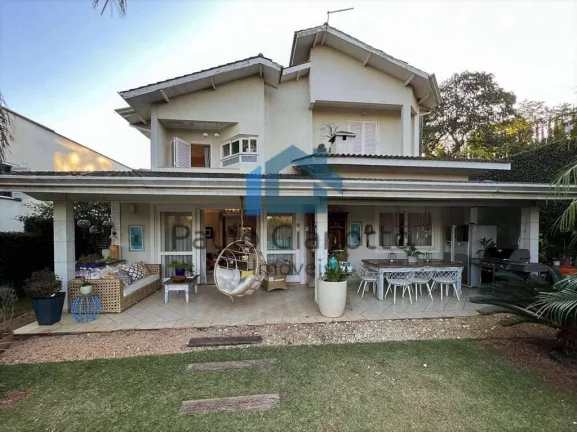 Imagem Casa espetacular à venda no Centro da Granja Viana