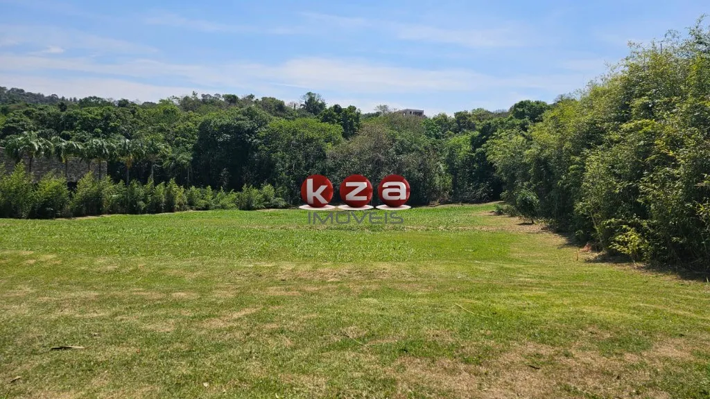 Imagem Terreno de 3.181m² à venda no Condomínio Quinta da Baroneza em Bragança Paulista-SP