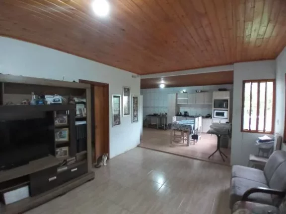 Imagem Sítio com Casa em condomínio Fechado, Próximo da portaria, junto a RS040
