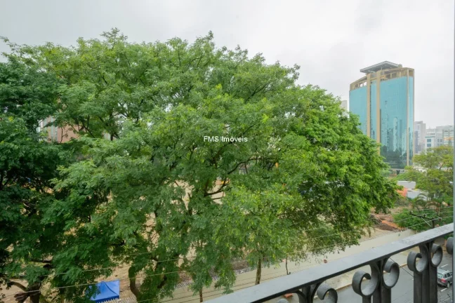 Imagem Apartamento à venda no bairro Itaim Bibi com 2 suítes, 1 vaga, 80m².