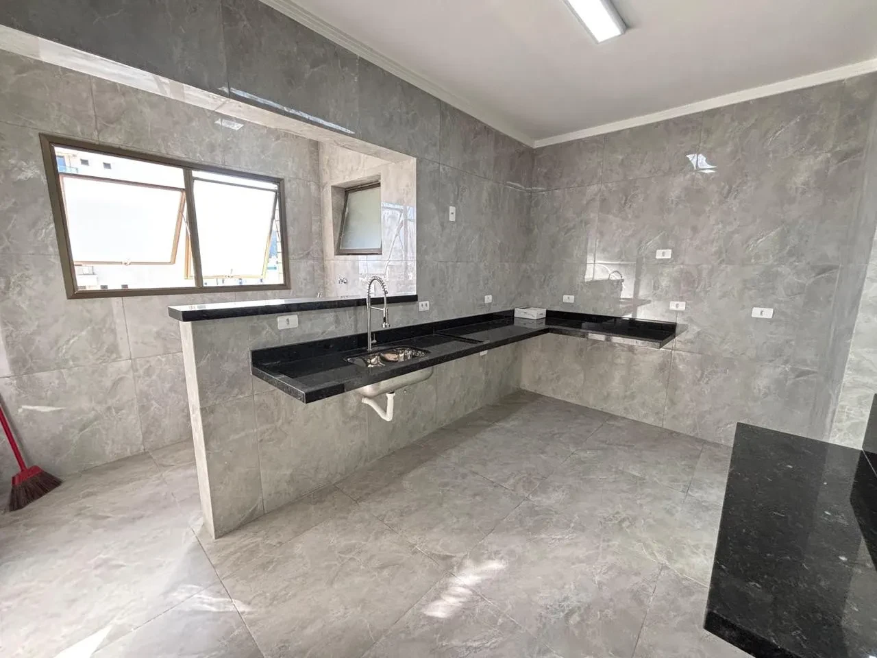 Imagem Cobertura com 3 Quartos à Venda, 101 metro em Canto do Forte - Praia Grande