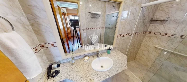 Imagem Flat disponível para venda no Hotel Hampton Park, com 31m², 1 dormitório e 1 vaga