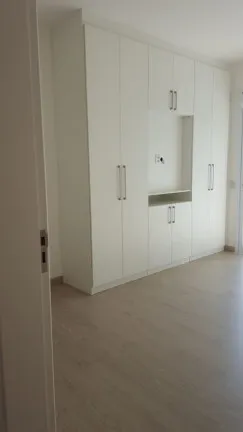 Imagem Casa de Condomínio com 3 Quartos à Venda, 320 m²em Medeiros - Jundiaí