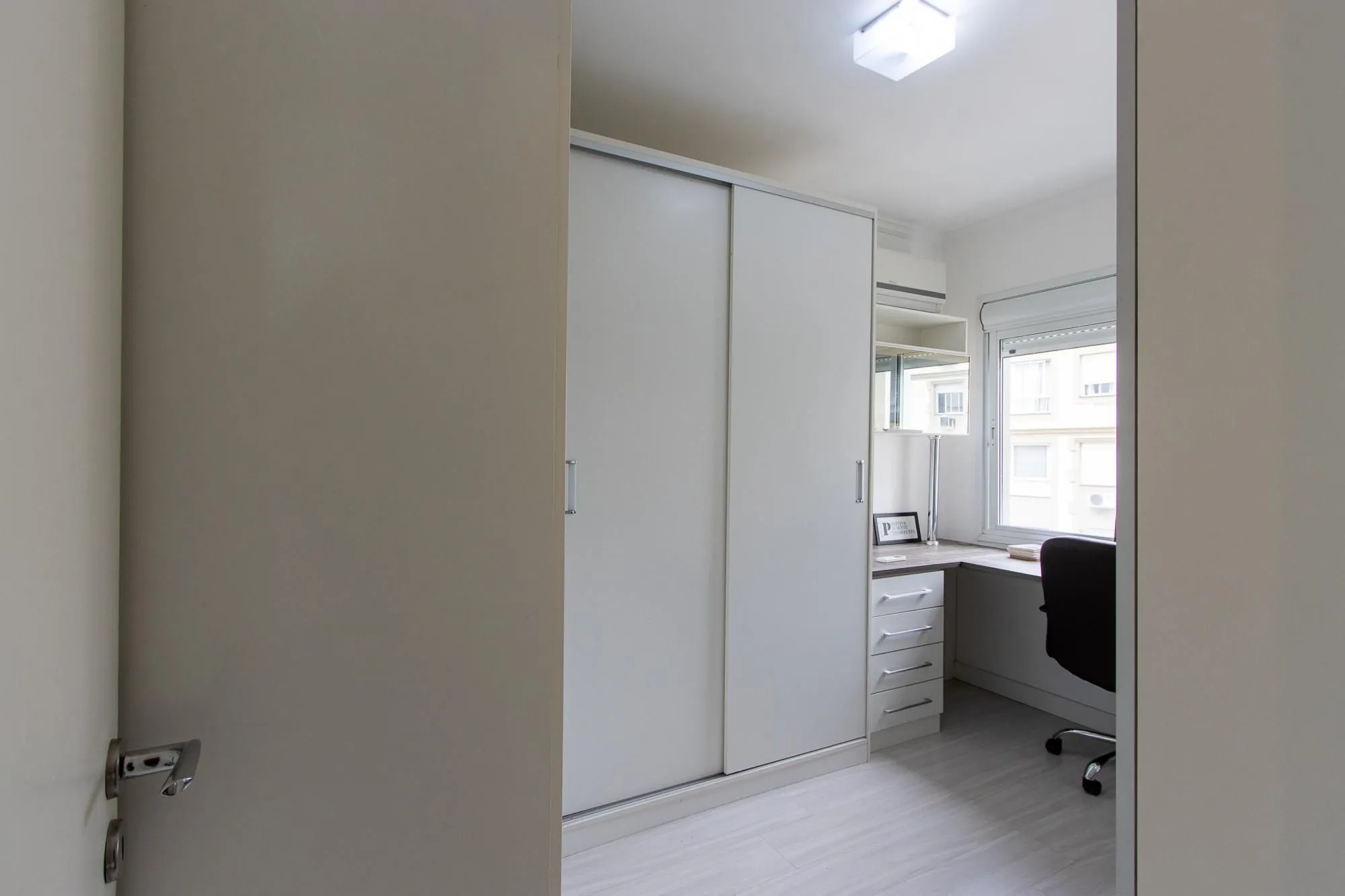 Imagem APARTAMENTO MOBILIADO PARA VENDA , 71m², 3 QUARTOS (1 SUITE), 01 VAGA ESCRITURADA - BAIRRO CAVALHADA