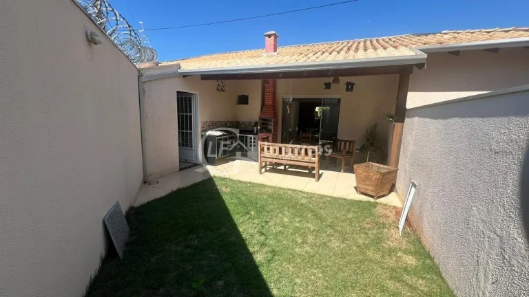 Imagem Imperdível: Casa à venda em Campo Grande-MS, bairro Mata do Jacinto! 2 quartos, 1 suíte, 3 salas, 1 banheiro, 2 vagas, 112,45 m².