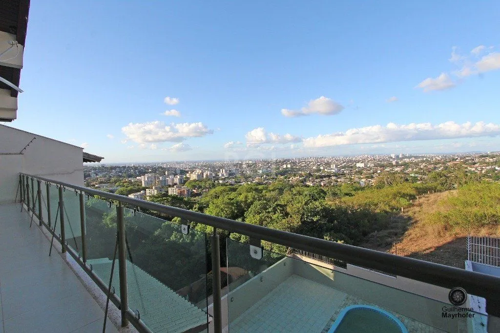 Imagem Casa para Venda - 445.52m², 4 dormitórios, sendo 4 suites, 4 vagas - Teresópolis