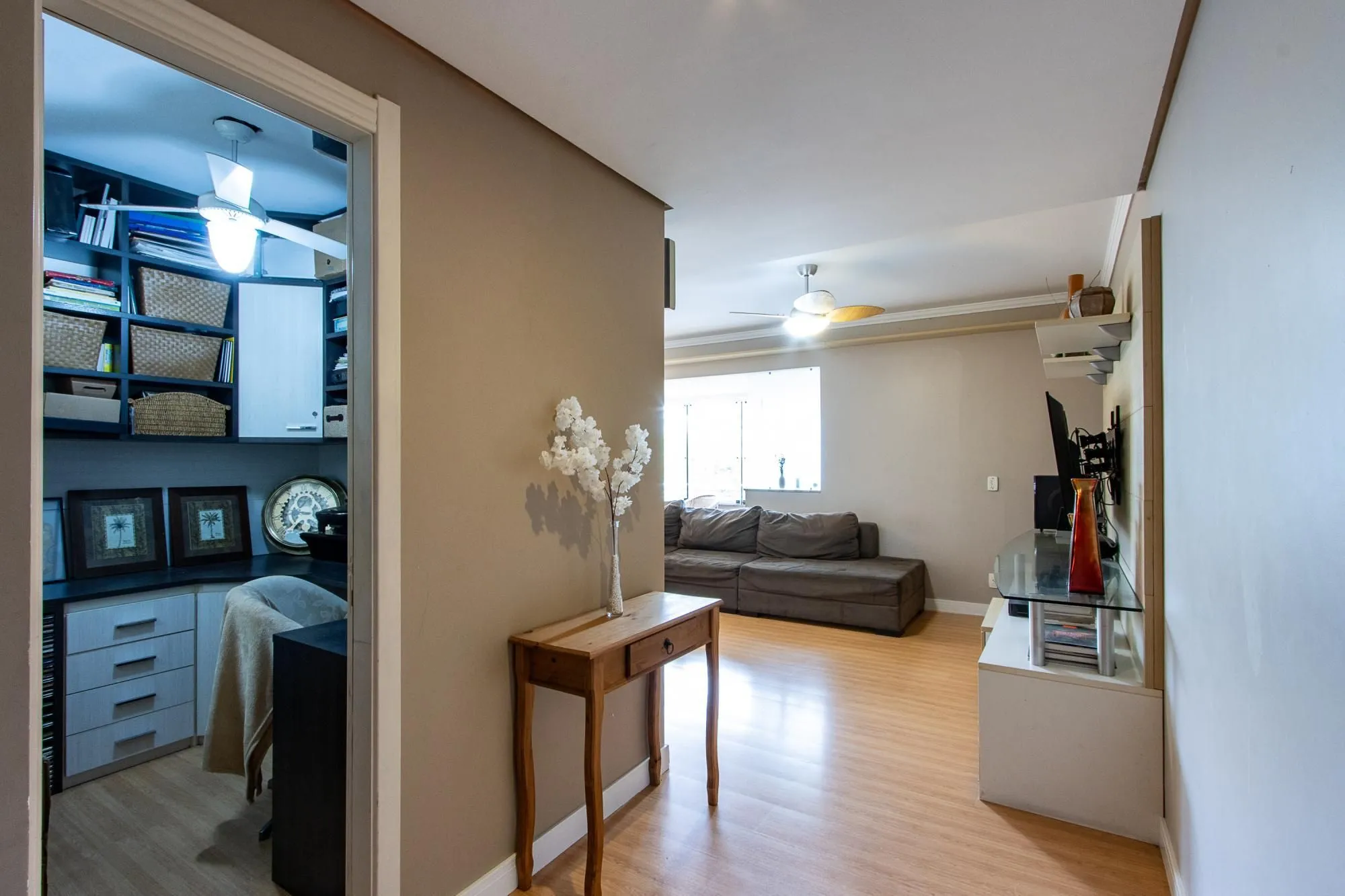 Imagem Apartamento 3 quartos, 139,64m² privativos, 2 vagas - Bairro Menino Deus
