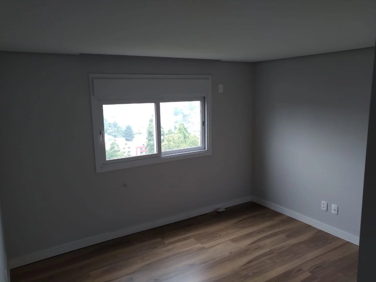 Imagem Apartamento Duplex 3 quartos sendo 3 suítes para venda no bairro Charqueadas em Caxias do Sul