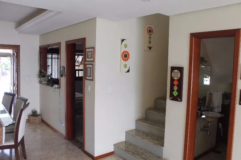 Imagem Casa para Venda - 290.67m², 4 dormitórios, sendo 1 suites, 4 vagas - Camaquã