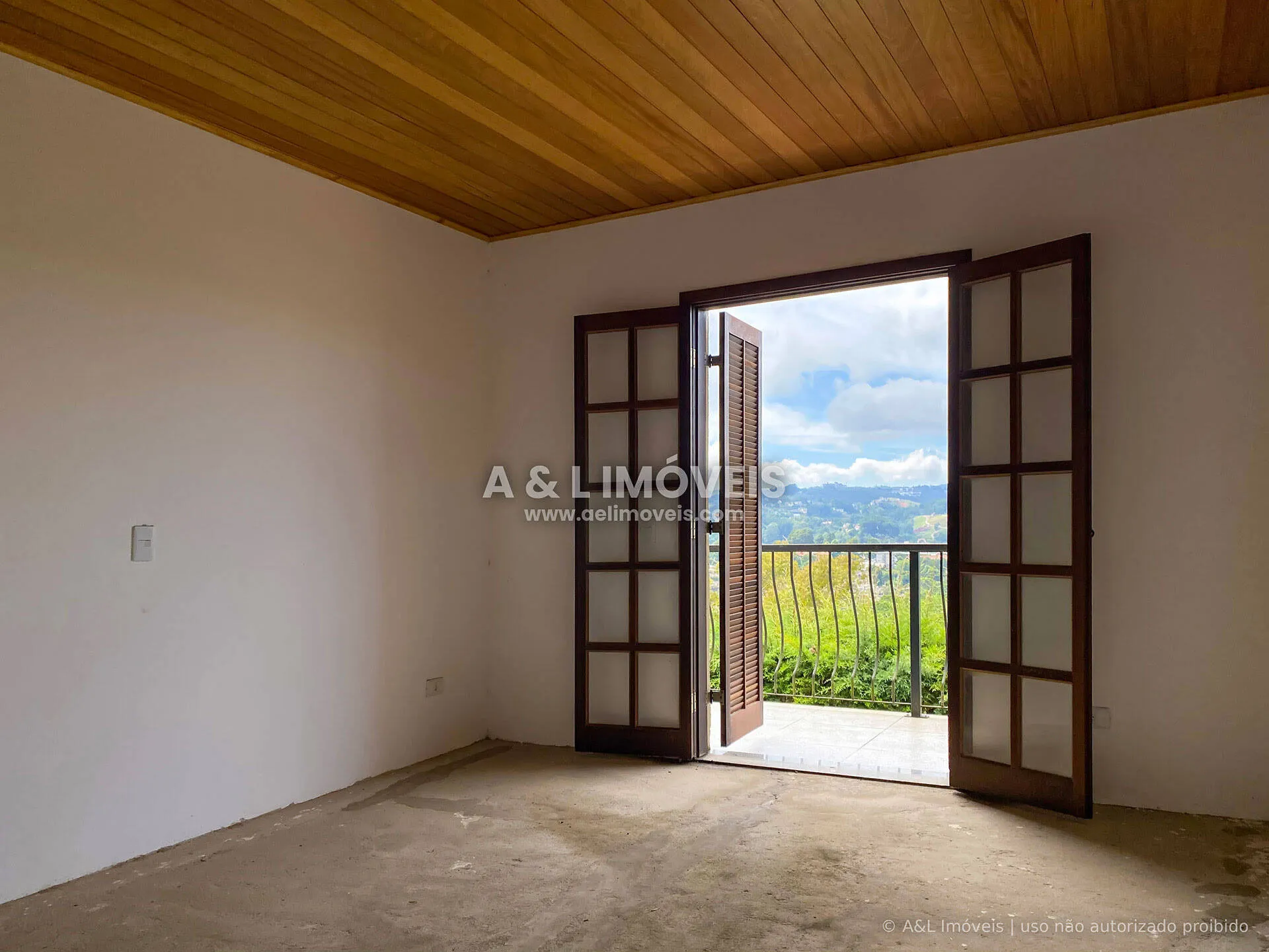 Imagem Sobrado em Campos do Jordão | Atalaia, 3 Suítes e Vista para o Vale