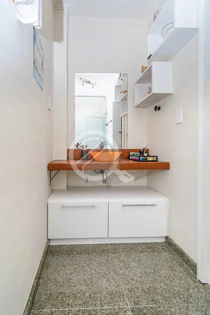 Imagem Cobertura Duplex localizada a 350m da Praça da Encol, no primeiro pavimento possui sala de estar co...